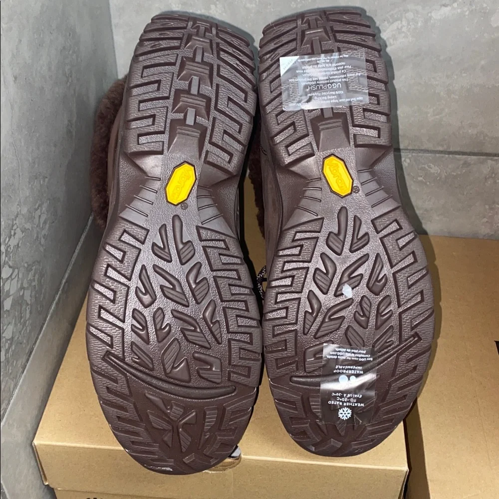 UGG BUTTE - Picture 4 of 5